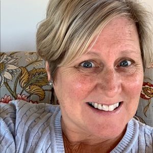 Meet your Posher, Lori